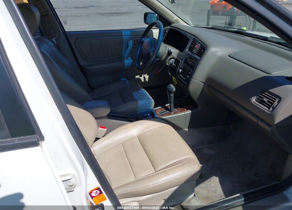 2000 INFINITI G20 LUXURY/TOURING VIN: JNKCP11A7YT301329