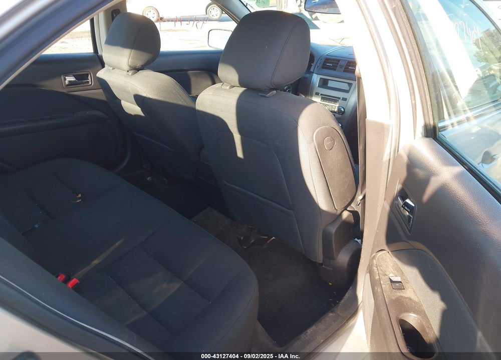 2010 FORD FUSION VIN: 3FAHP0HG5AR423809