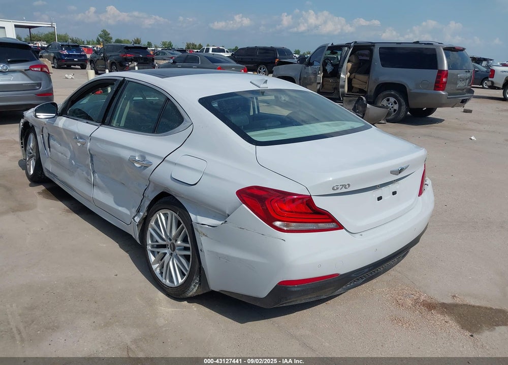 2020 GENESIS G70 2.0T RWD VIN: KMTG34LA0LU055631