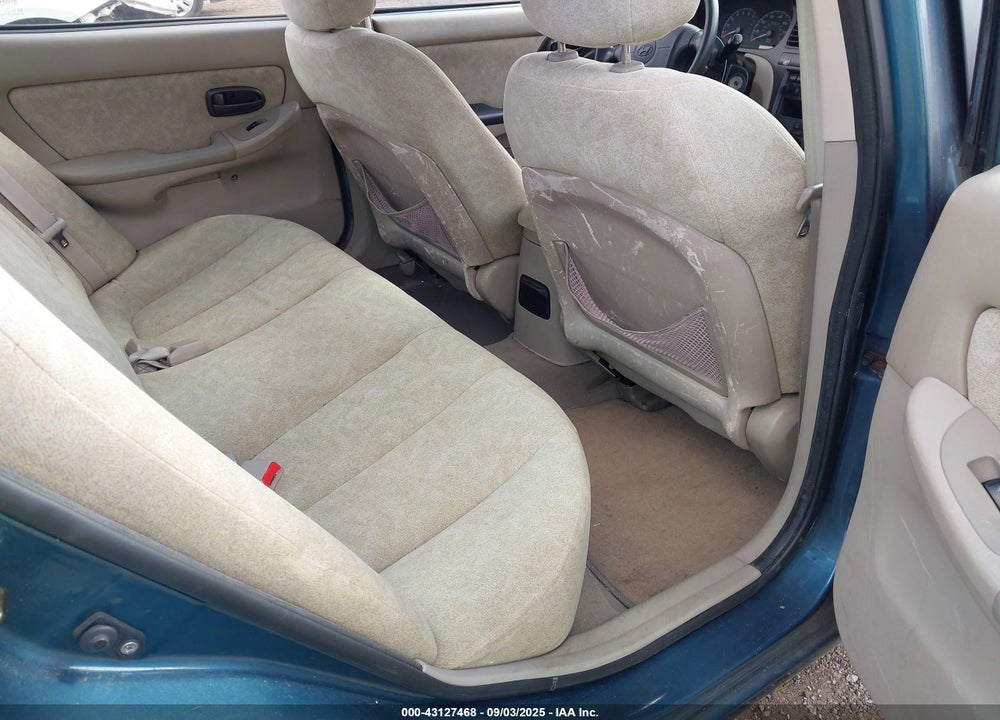 2003 HYUNDAI ELANTRA GLS/GT VIN: KMHDN45D83U568642