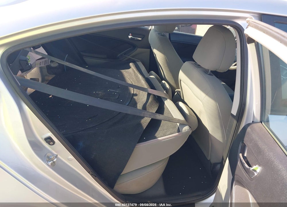 2015 KIA FORTE VIN: KNAFK4A64F5401722