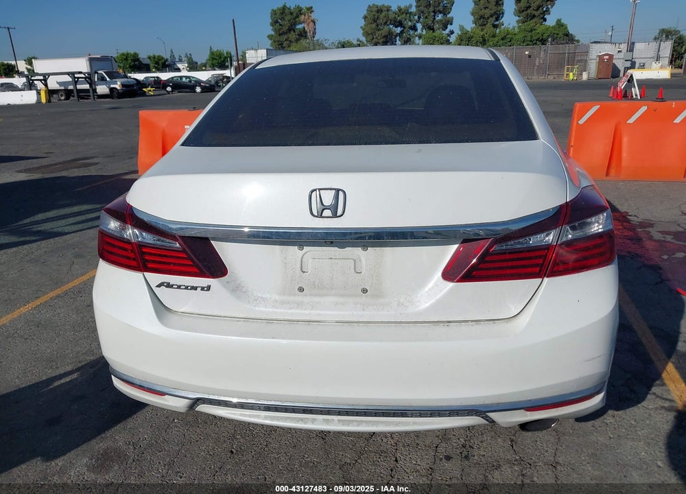 2016 HONDA ACCORD VIN: 1HGCR2F36GA028570