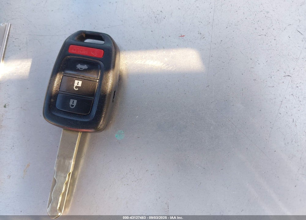 2016 HONDA ACCORD VIN: 1HGCR2F36GA028570