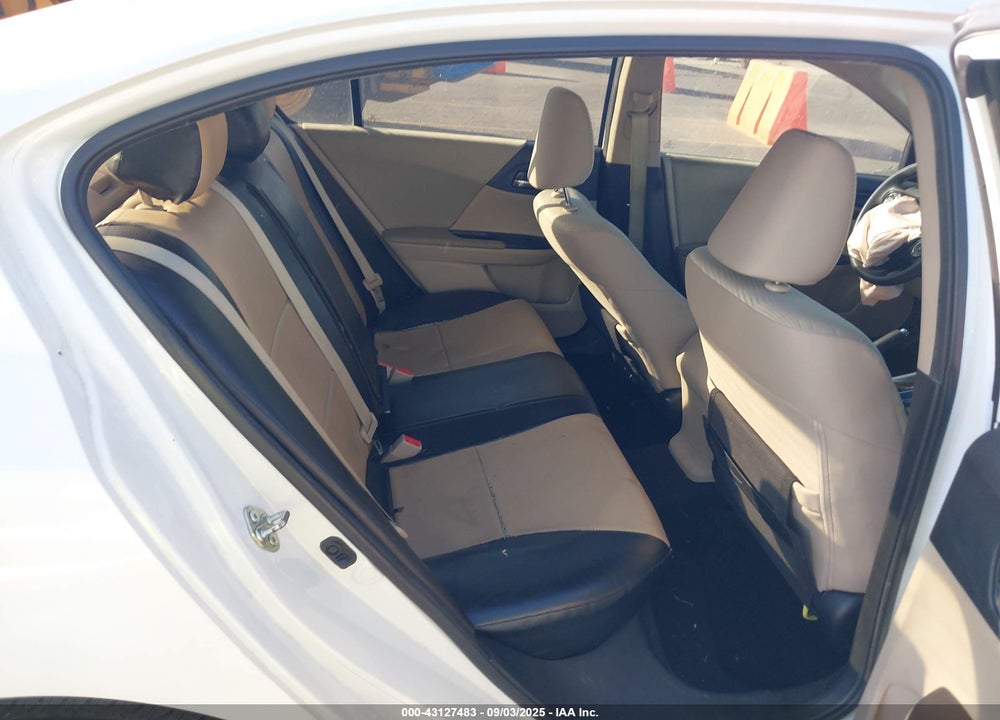 2016 HONDA ACCORD VIN: 1HGCR2F36GA028570
