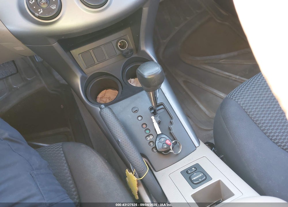 2008 TOYOTA RAV4 VIN: JTMZD33V686067859