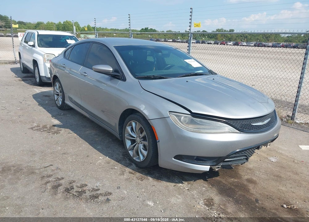 2015 CHRYSLER 200 S VIN: 1C3CCCBB5FN579104