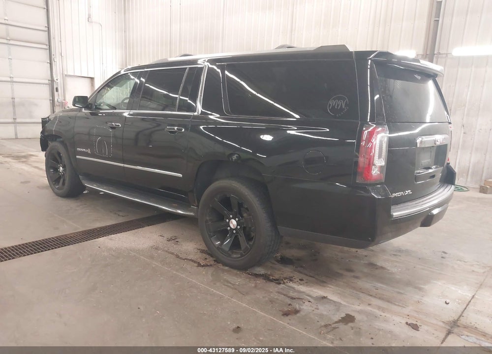 2016 GMC YUKON XL DENALI VIN: 1GKS2HKJ6GR428205