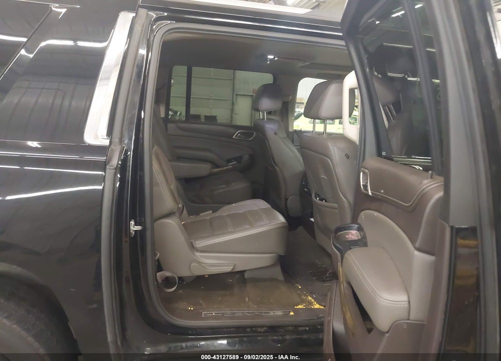 2016 GMC YUKON XL DENALI VIN: 1GKS2HKJ6GR428205
