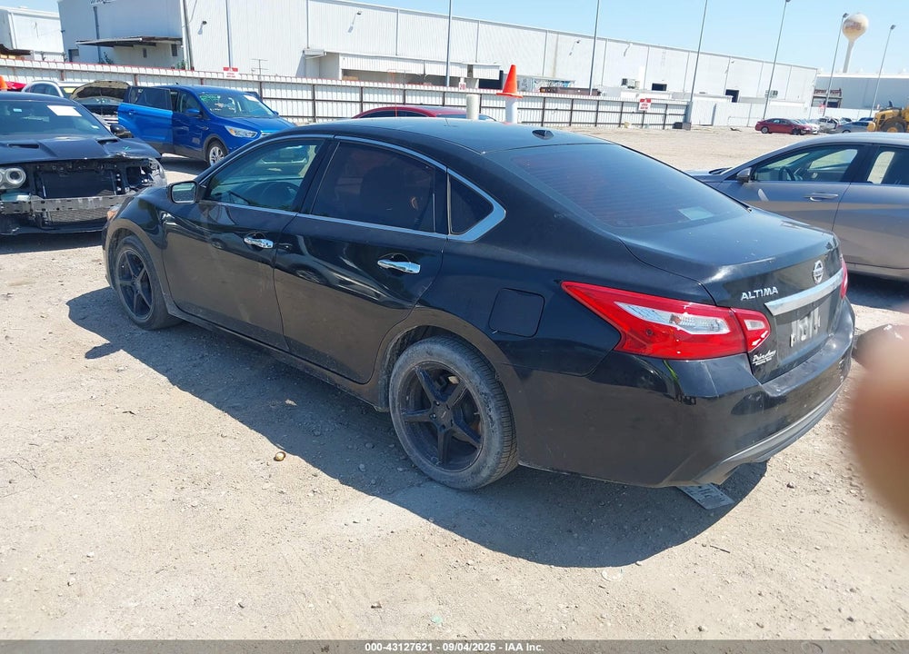 2017 NISSAN ALTIMA VIN: 1N4AL3AP5HC193352