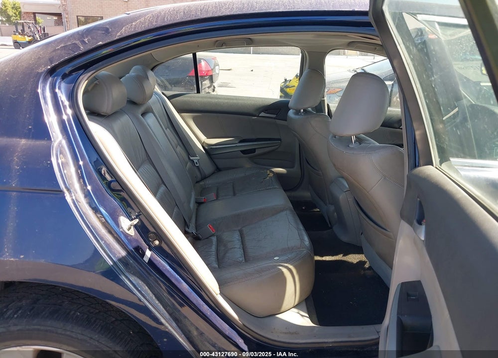 2009 HONDA ACCORD VIN: 1HGCP26879A197825
