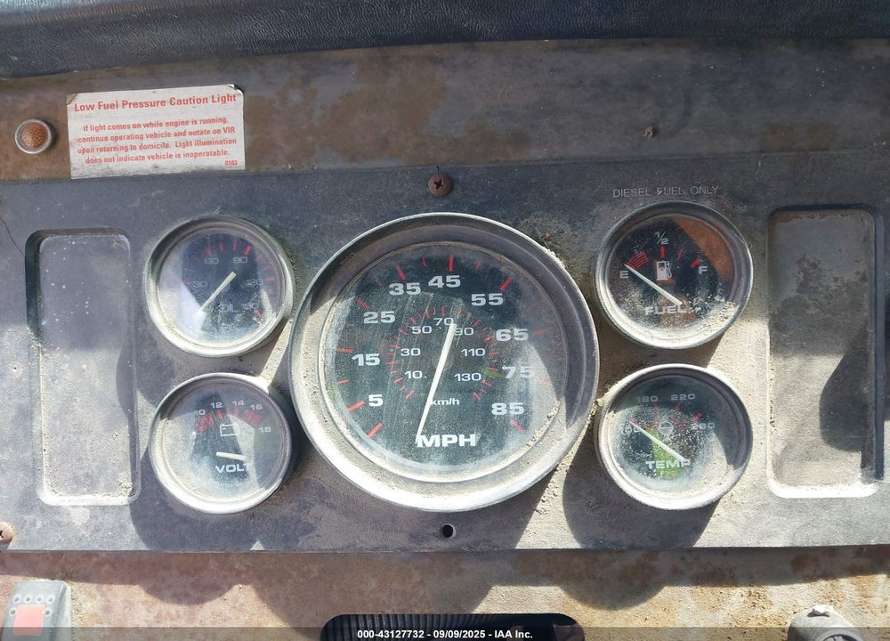 2001 FREIGHTLINER CHASSIS M LINE WALK-IN VAN VIN: 4UZAANBW91CJ22559