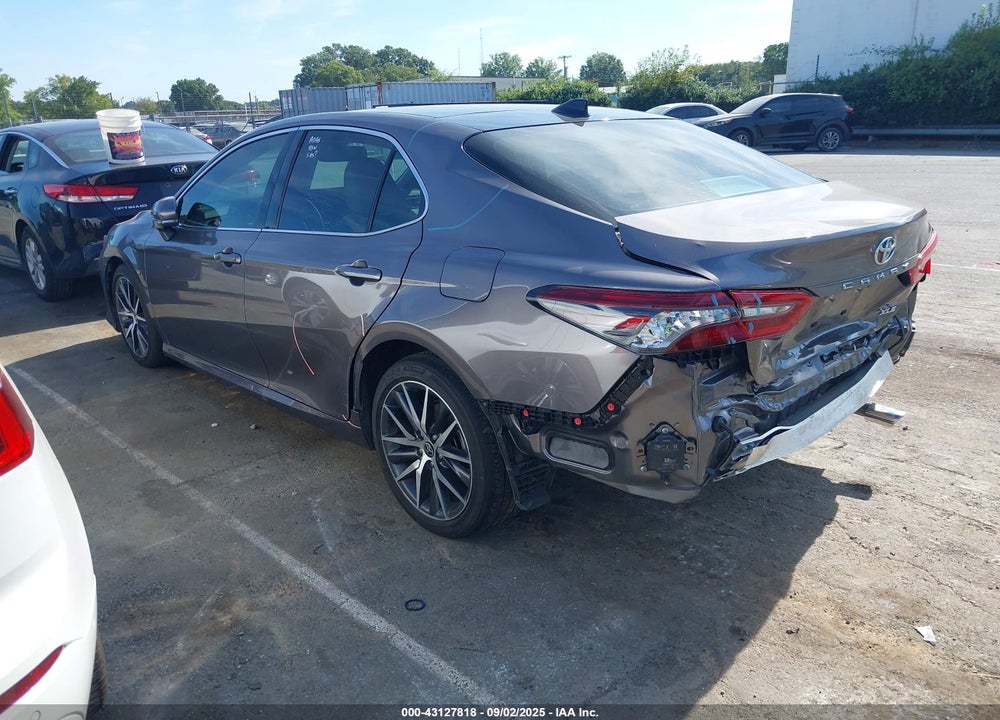 2022 TOYOTA CAMRY XLE VIN: 4T1F11AK1NU033226