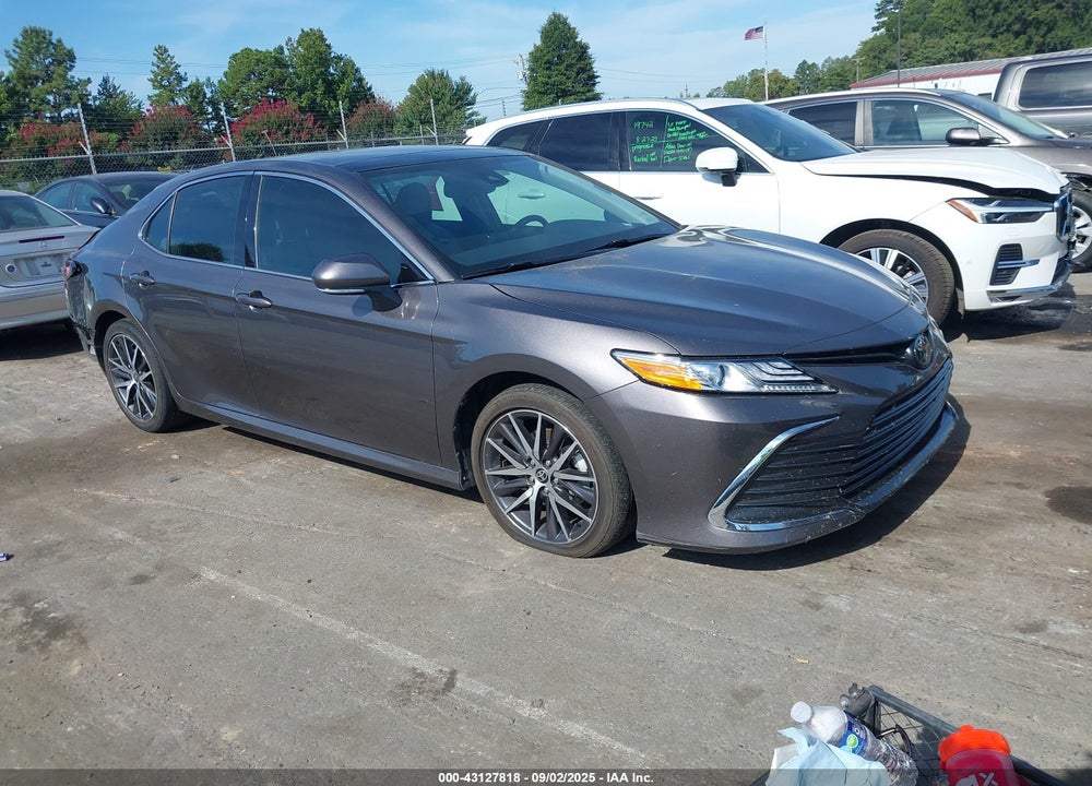 2022 TOYOTA CAMRY XLE VIN: 4T1F11AK1NU033226