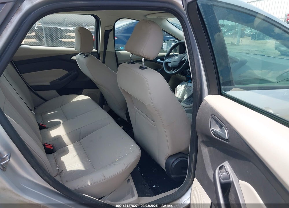 2017 FORD FOCUS VIN: 1FADP3F29HL234547