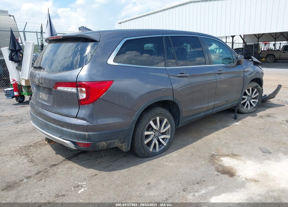2021 HONDA PILOT VIN: 5FNYF5H52MB013094