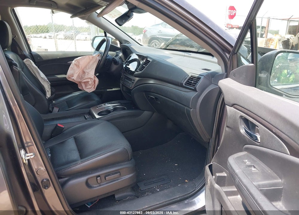 2021 HONDA PILOT VIN: 5FNYF5H52MB013094