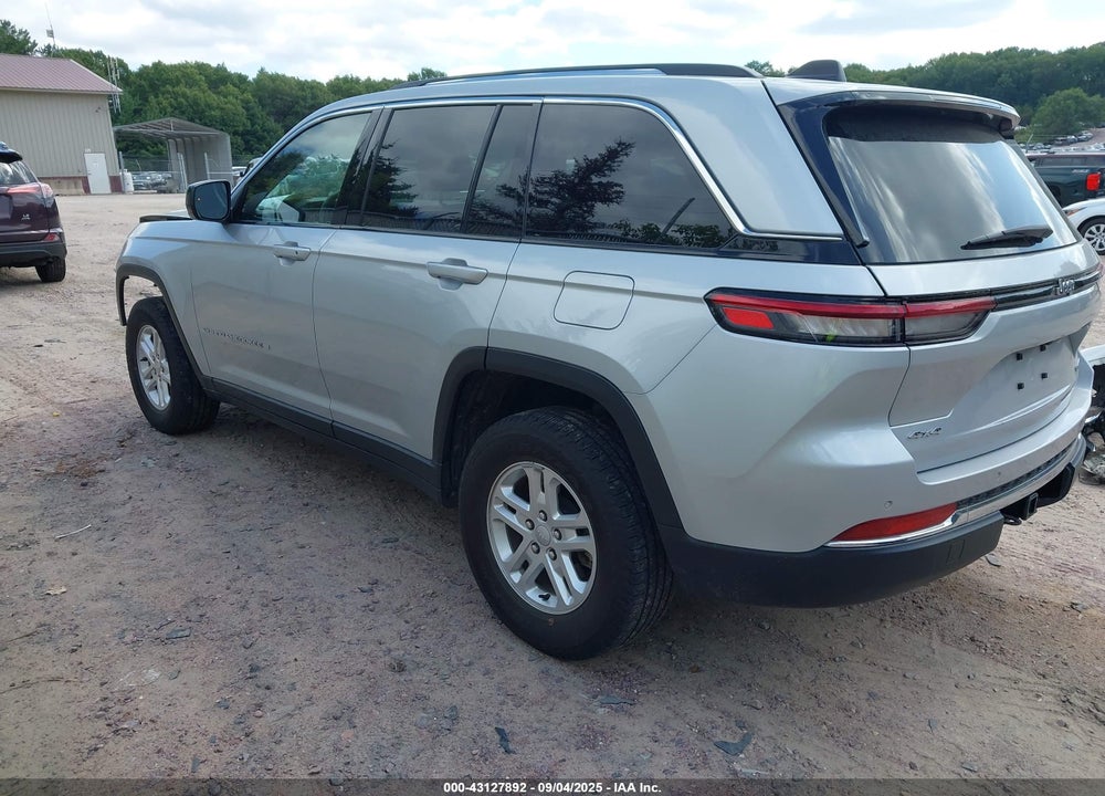 2022 JEEP GRAND CHEROKEE VIN: 1C4RJHAG8N8588172