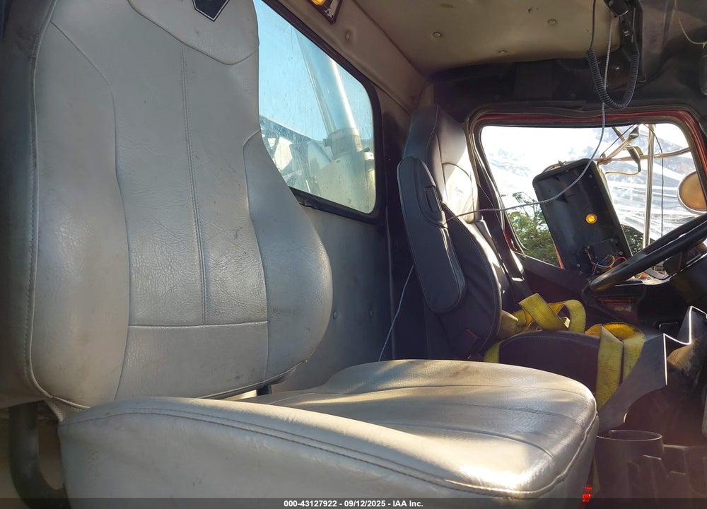 2017 WESTERN STAR 4900 EX VIN: 5KKHAEDV0HPJF6670