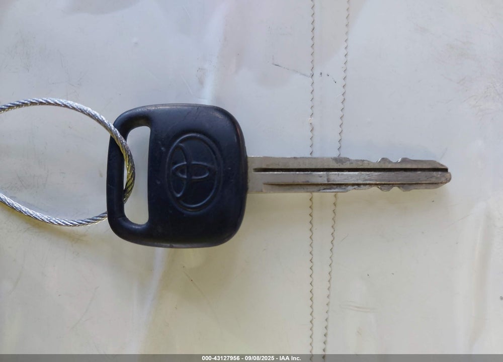 1996 TOYOTA RAV4 VIN: JT3HP10V5T0068979