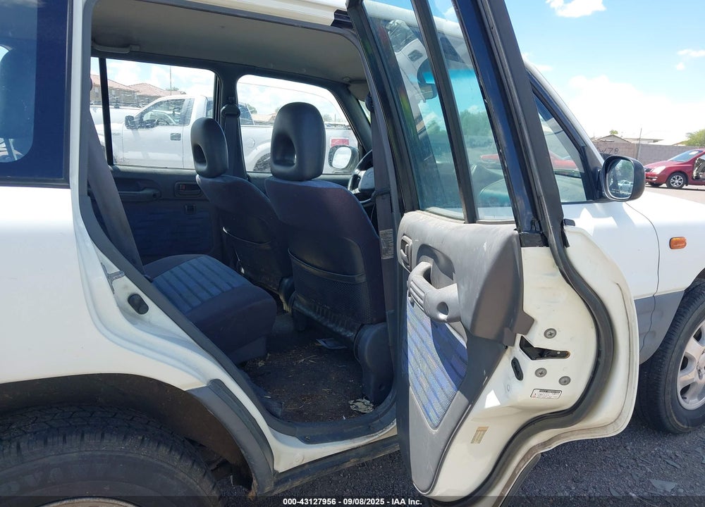 1996 TOYOTA RAV4 VIN: JT3HP10V5T0068979