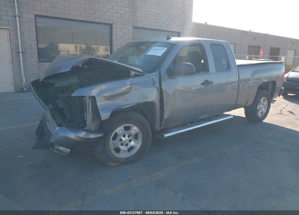 2008 CHEVROLET SILVERADO 1500 LT1 VIN: 2GCEK19J881218463