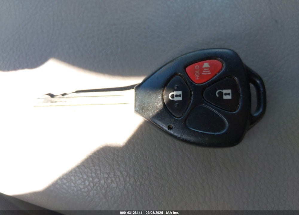 2008 TOYOTA RAV4 VIN: JTMBD33V886076175