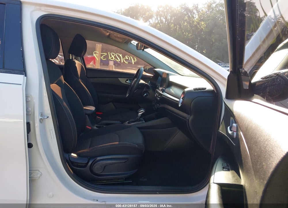 2019 KIA FORTE VIN: 3KPF24AD0KE105354