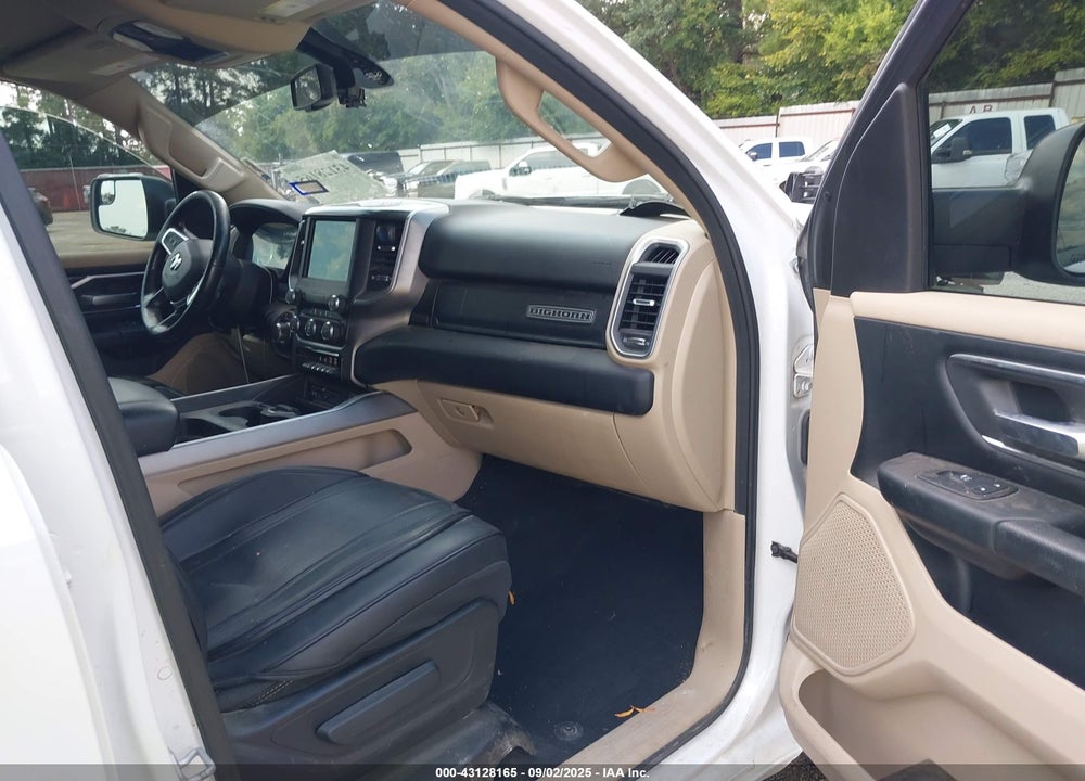 2019 RAM 1500 VIN: 1C6RREFT9KN523218