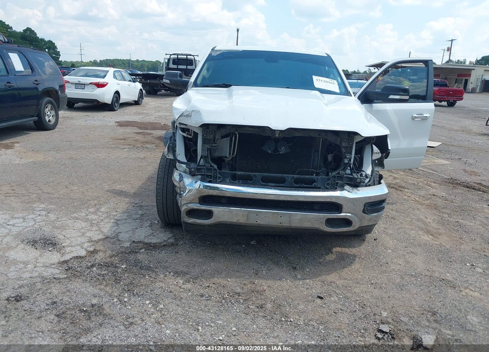 2019 RAM 1500 VIN: 1C6RREFT9KN523218