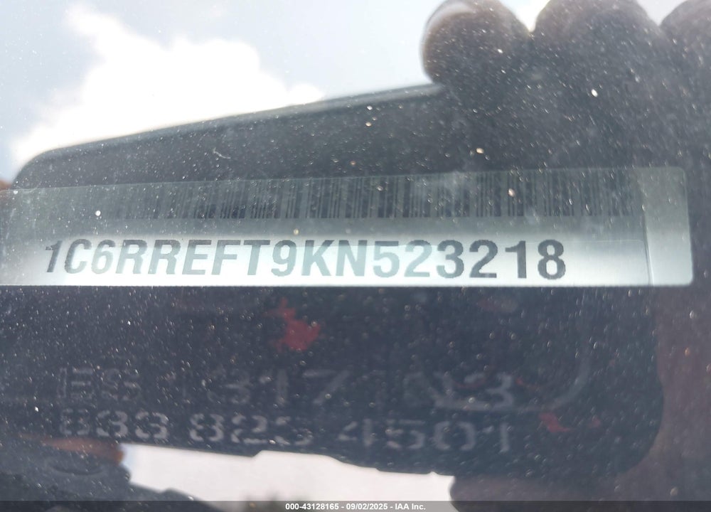 2019 RAM 1500 VIN: 1C6RREFT9KN523218