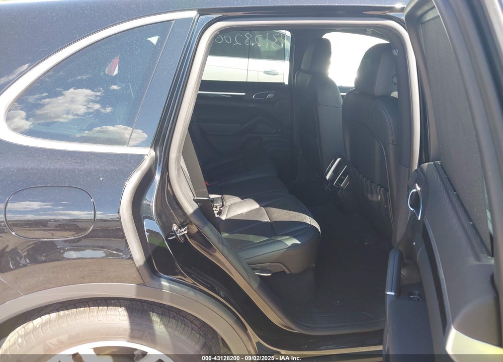 2013 PORSCHE CAYENNE VIN: WP1AA2A24DLA11163