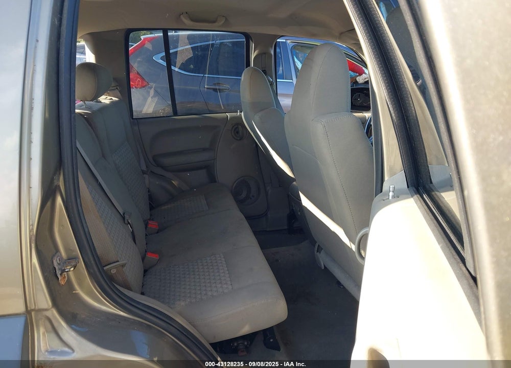 2005 JEEP LIBERTY SPORT VIN: 1J4GL48K15W603220