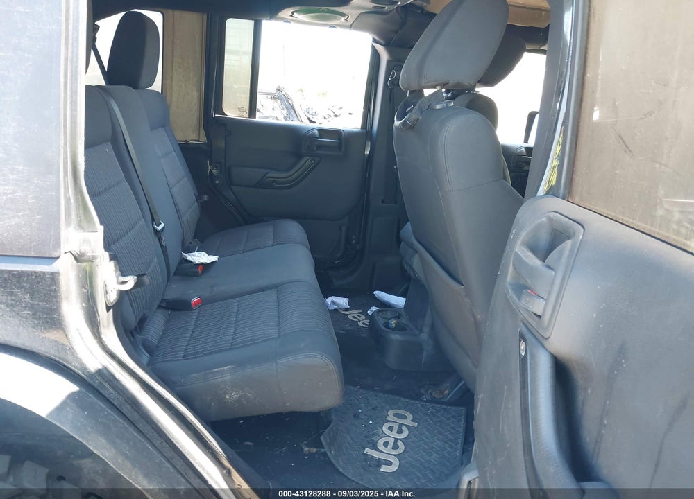 2011 JEEP WRANGLER UNLIMITED VIN: 1J4BA3H11BL575370