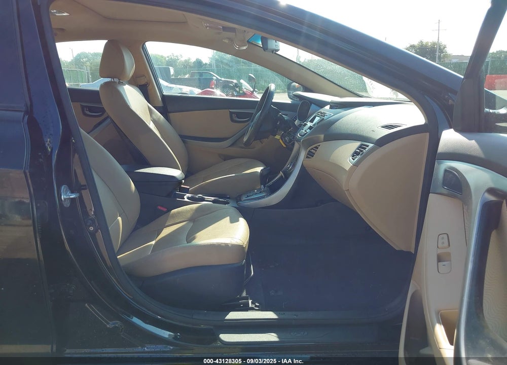 2013 HYUNDAI ELANTRA VIN: KMHDH4AE4DU988387