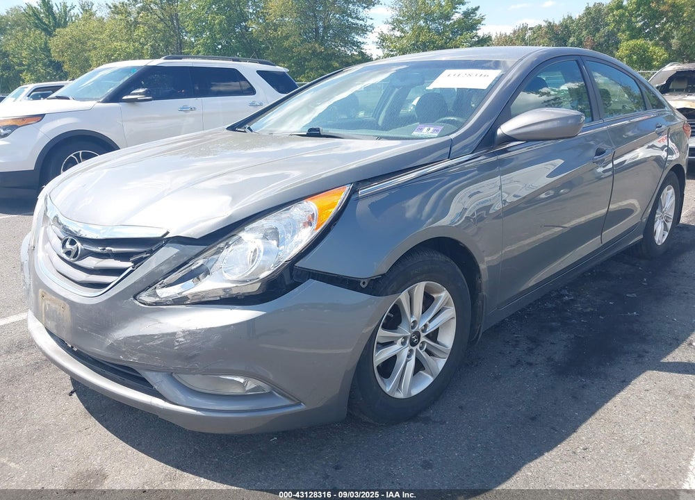 2013 HYUNDAI SONATA GLS VIN: 5NPEB4AC7DH791460