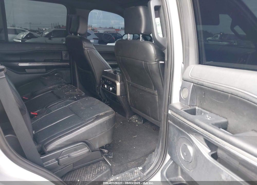 2018 FORD EXPEDITION XLT VIN: 1FMJU1HTXJEA18924
