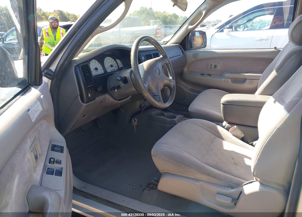 2002 TOYOTA TACOMA PRERUNNER V6 VIN: 5TESN92NX2Z060202