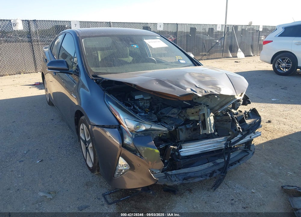 2018 TOYOTA PRIUS THREE TOURING VIN: JTDKARFUXJ3546955
