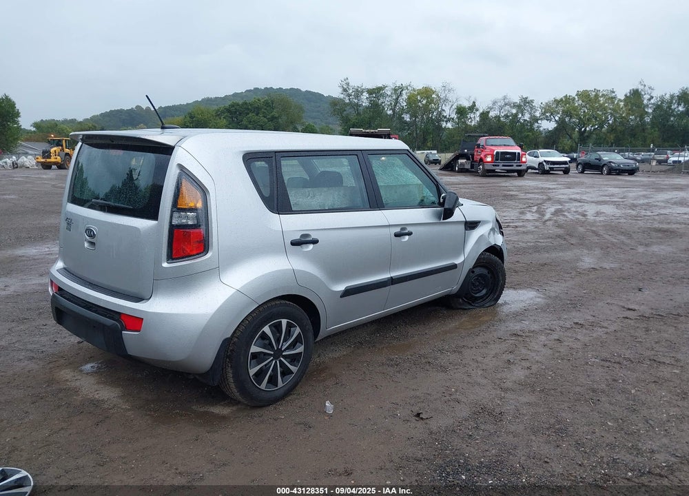 2011 KIA SOUL VIN: KNDJT2A10B7332612