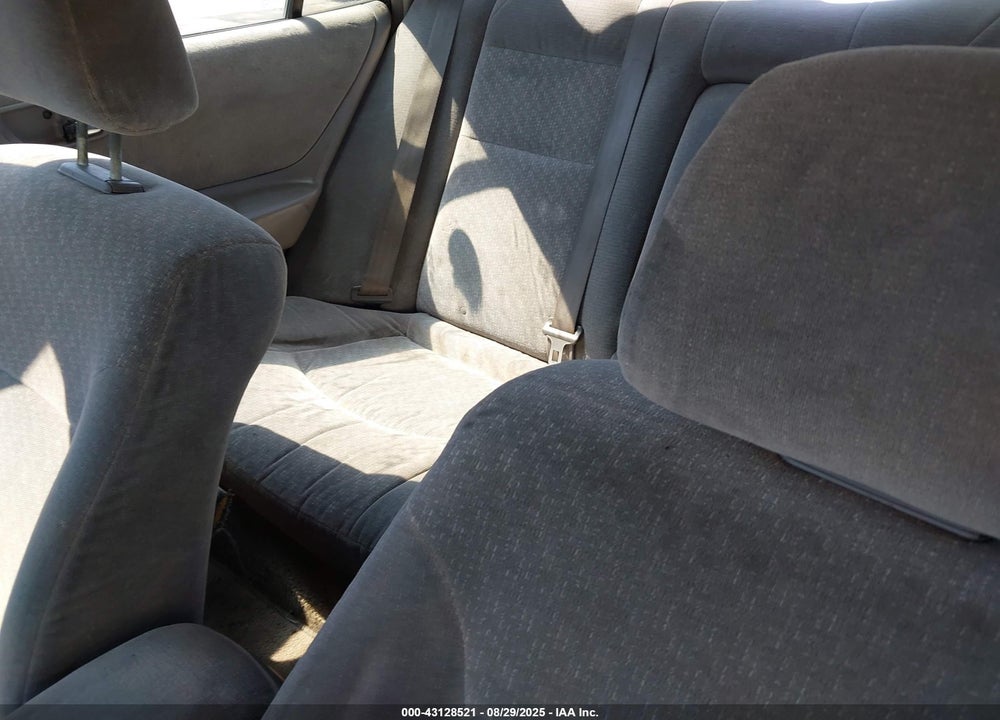 2001 HONDA ACCORD 2.3 LX VIN: 3HGCG66571G701518