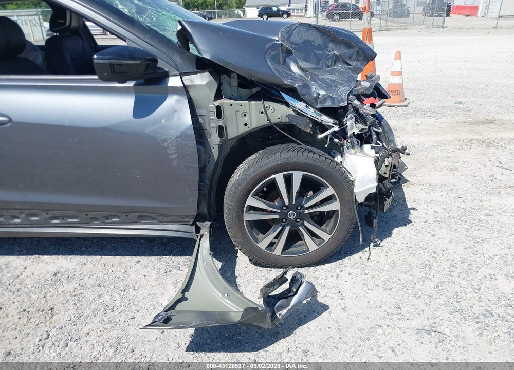 2019 NISSAN KICKS VIN: 3N1CP5CUXKL565451