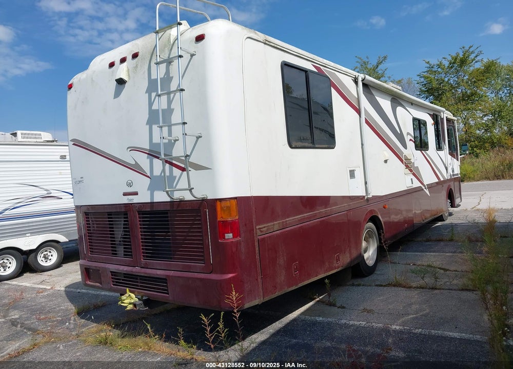 2000 ROADMASTER RAIL DYANASTER VIN: 1RF120510Y2009094