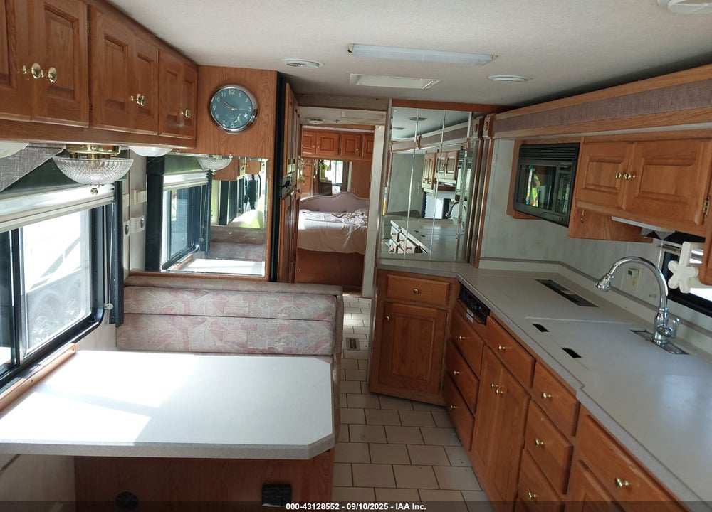 2000 ROADMASTER RAIL DYANASTER VIN: 1RF120510Y2009094