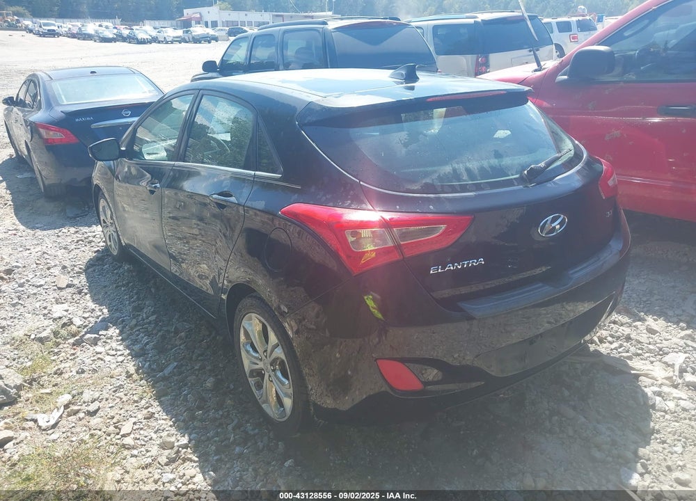 2014 HYUNDAI ELANTRA VIN: KMHD35LH9EU224810