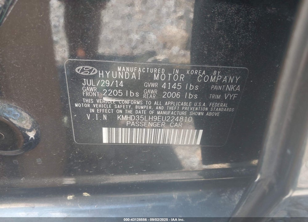 2014 HYUNDAI ELANTRA VIN: KMHD35LH9EU224810