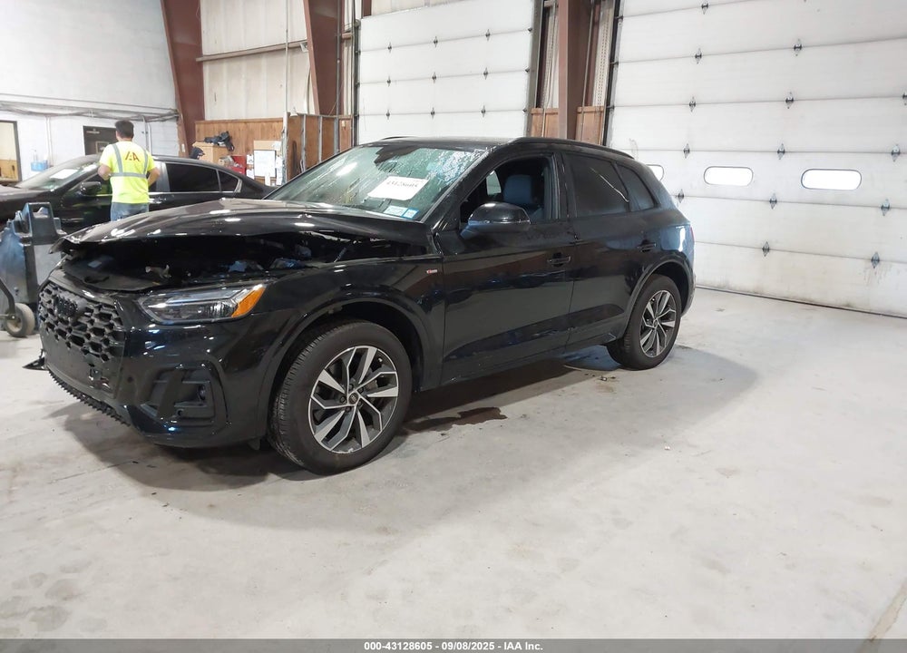 2024 AUDI Q5 VIN: WA1GAAFY0R2117670