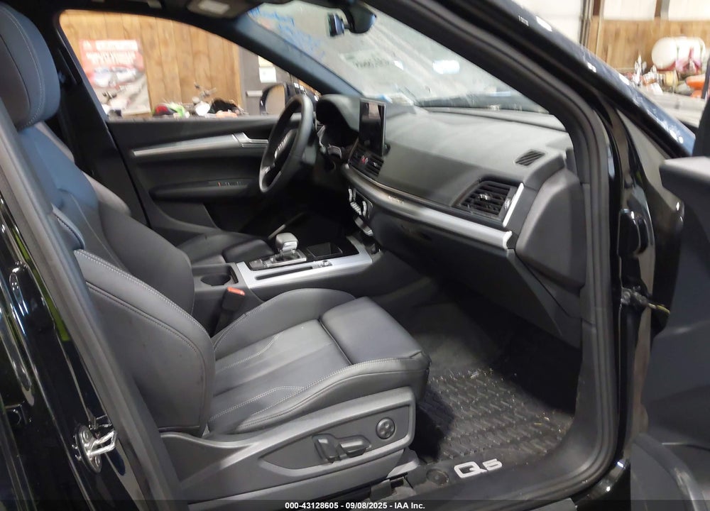 2024 AUDI Q5 VIN: WA1GAAFY0R2117670