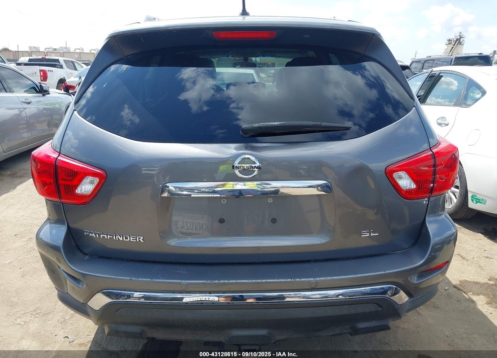 2018 NISSAN PATHFINDER VIN: 5N1DR2MN7JC639111