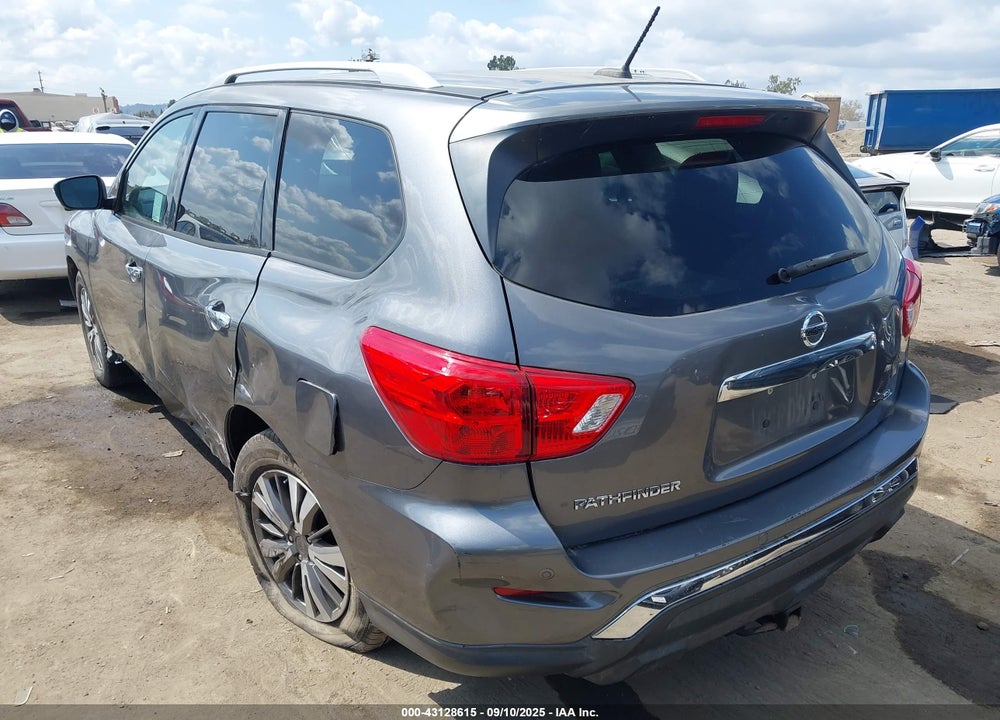 2018 NISSAN PATHFINDER VIN: 5N1DR2MN7JC639111
