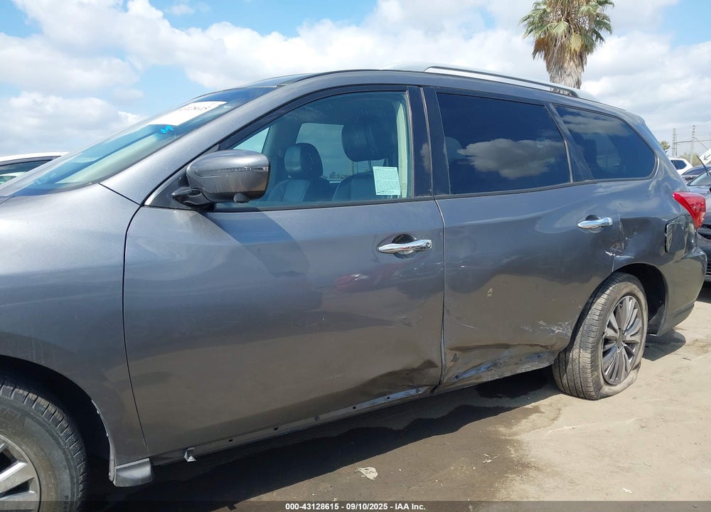 2018 NISSAN PATHFINDER VIN: 5N1DR2MN7JC639111